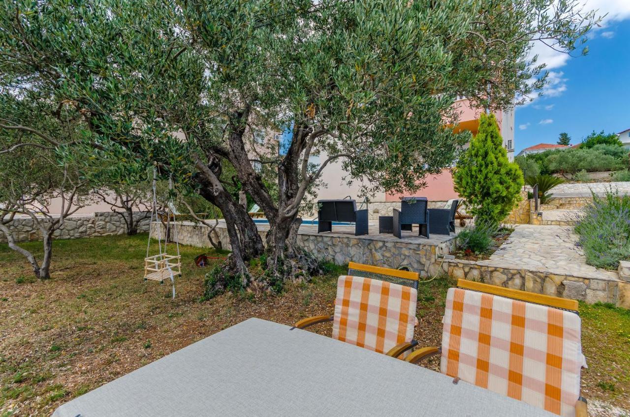 טרוגיר Apartments Melita מראה חיצוני תמונה