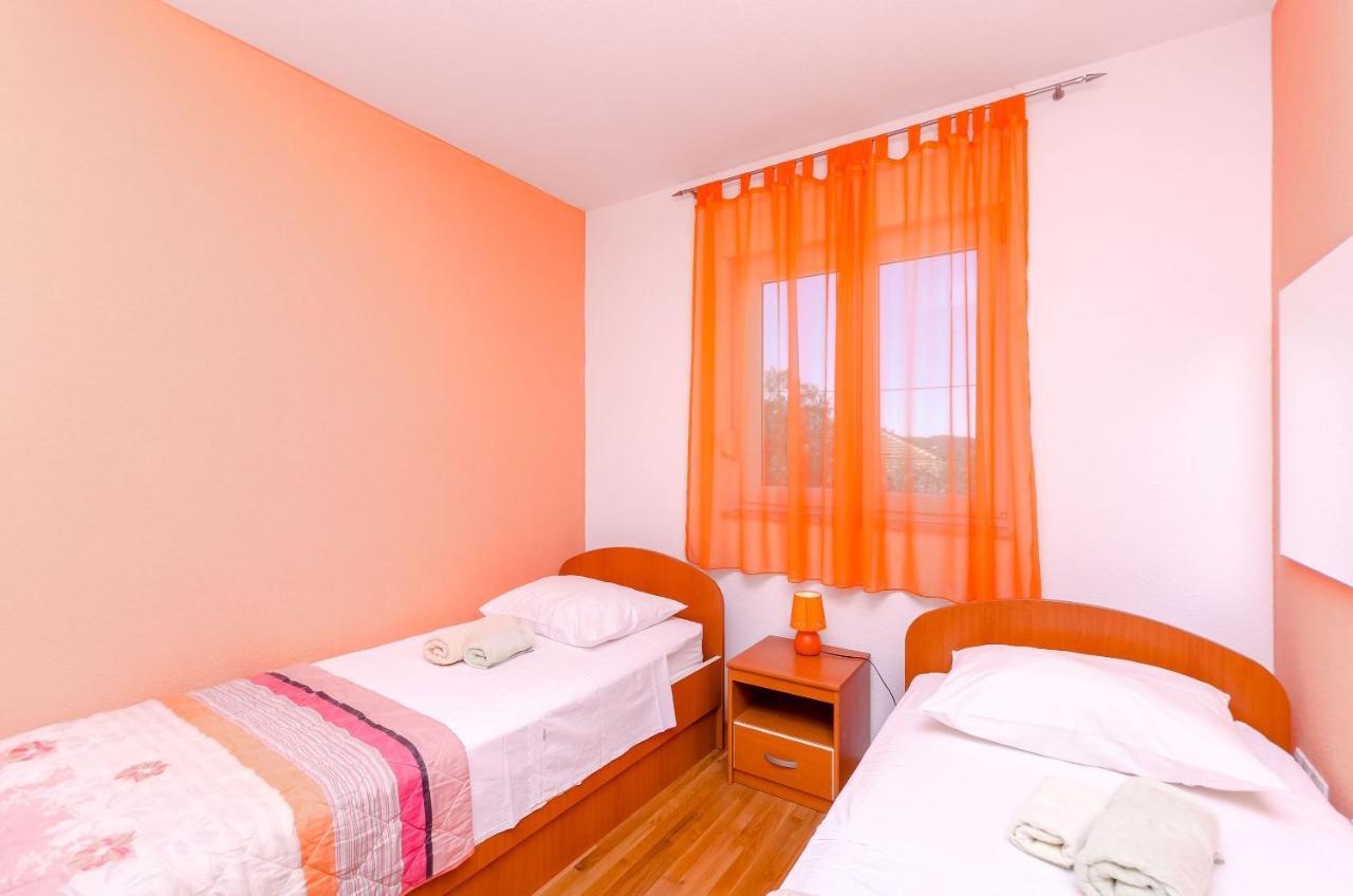 טרוגיר Apartments Melita מראה חיצוני תמונה